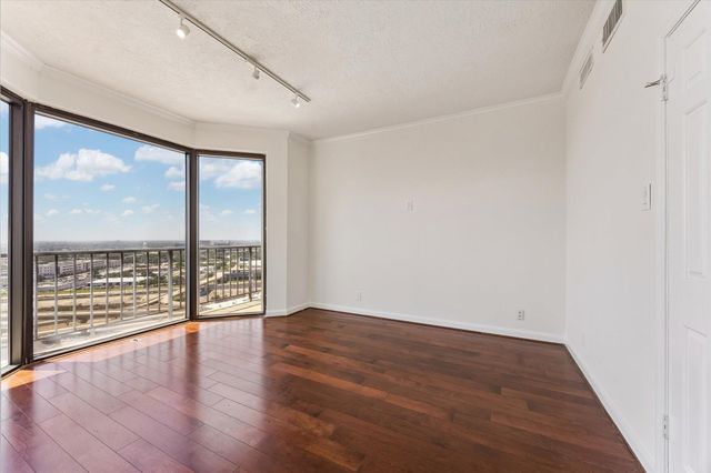 3350 Mccue Road 2204, Houston, TX 77056