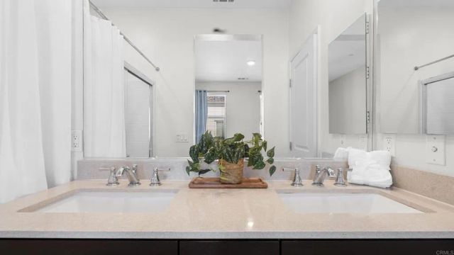 1270 Paseo Sea Breeze 26, San Diego, CA 92154