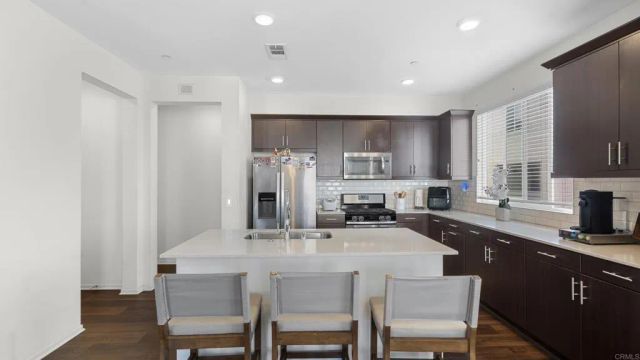 1270 Paseo Sea Breeze 26, San Diego, CA 92154