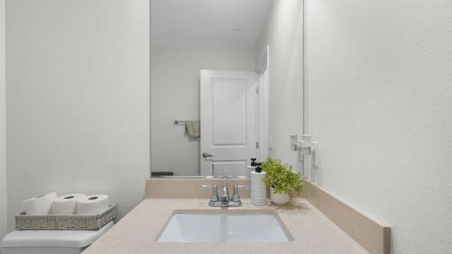 1270 Paseo Sea Breeze 26, San Diego, CA 92154