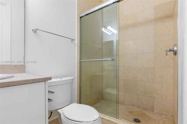 19900 E Country Club Drive 104, Aventura, FL 33180