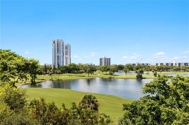 19900 E Country Club Drive 104, Aventura, FL 33180