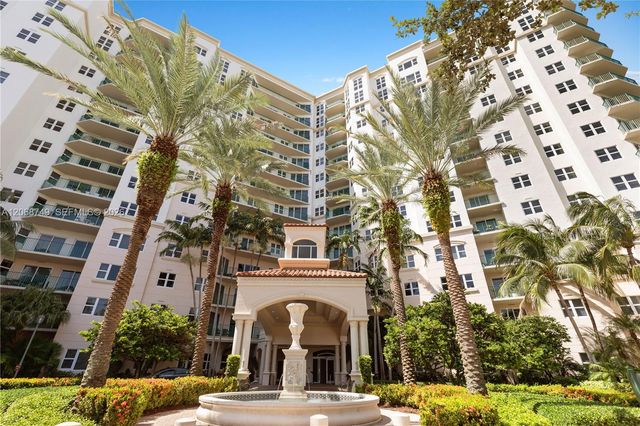 19900 E Country Club Drive 104, Aventura, FL 33180