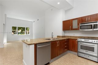 19900 E Country Club Drive 104, Aventura, FL 33180
