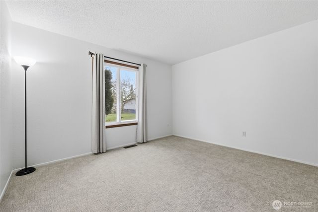 26224 14th Place S, Des Moines, WA 98198