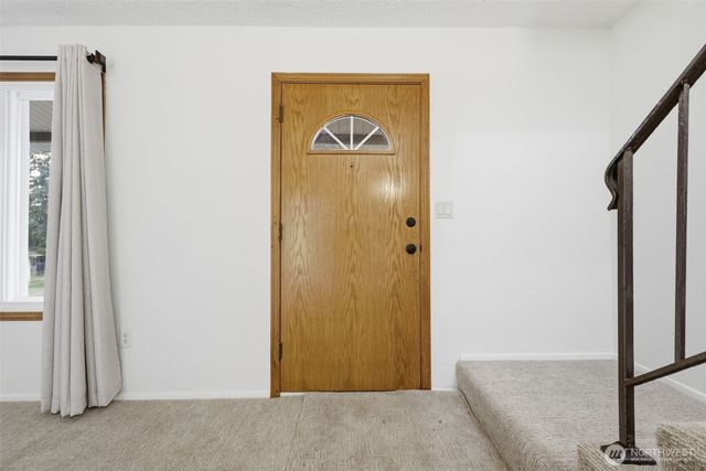 26224 14th Place S, Des Moines, WA 98198