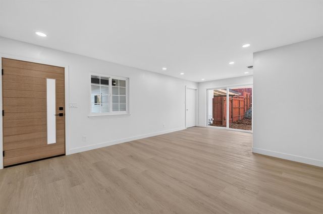 5407 Norway Dr, Orangevale, CA 95662