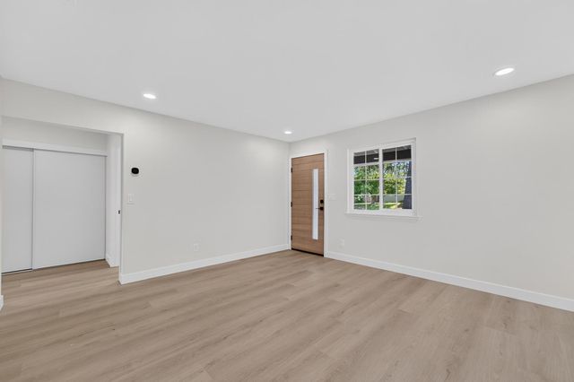 5407 Norway Dr, Orangevale, CA 95662