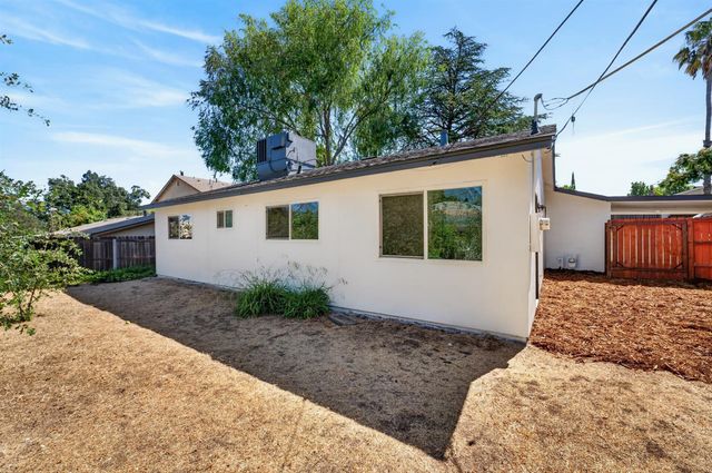 5407 Norway Dr, Orangevale, CA 95662