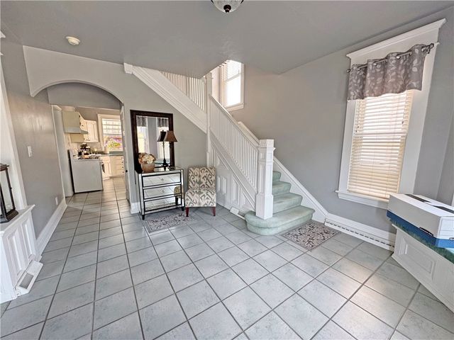 411 W Clayton St, New Castle, PA 16102