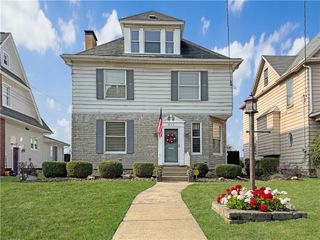 411 W Clayton St, New Castle, PA 16102