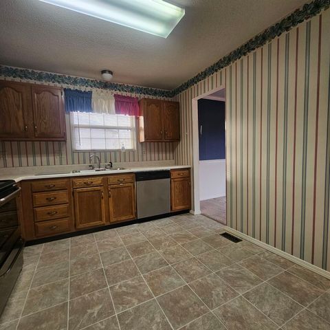 4412 Woodglen Lane, Mt Vernon, IL 62864