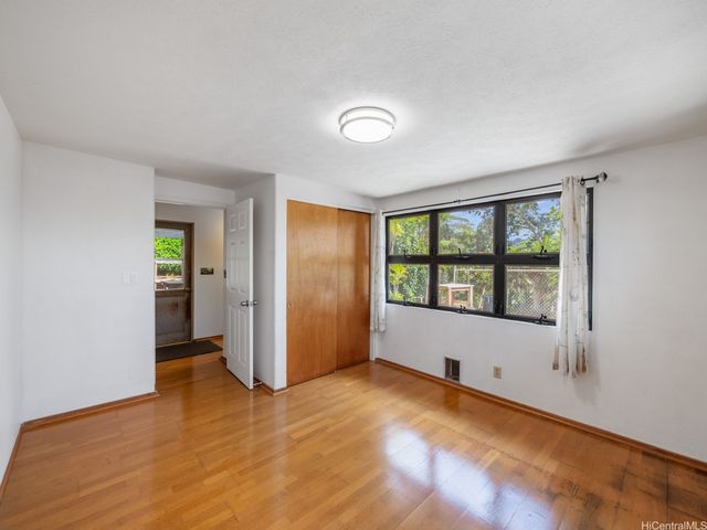 2335 Amokemoke Street, Pearl City, HI 96782