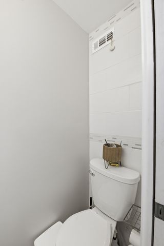 1543 Mckool Avenue, Streamwood, IL 60107