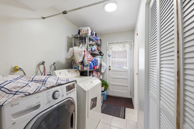 1543 Mckool Avenue, Streamwood, IL 60107