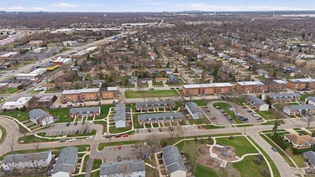 1543 Mckool Avenue, Streamwood, IL 60107