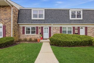 1543 Mckool Avenue, Streamwood, IL 60107