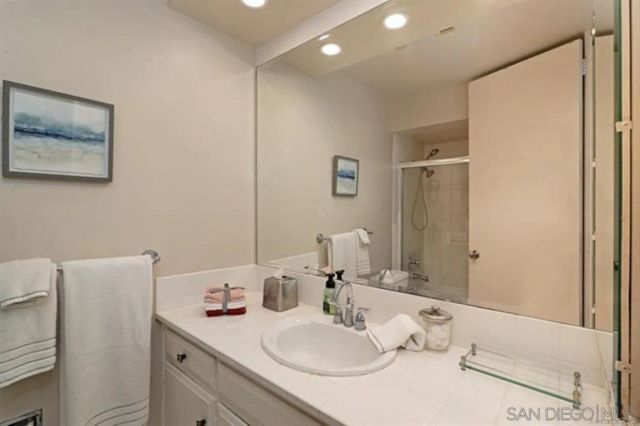 1040 Coast Blvd S 201, La Jolla, CA 92037