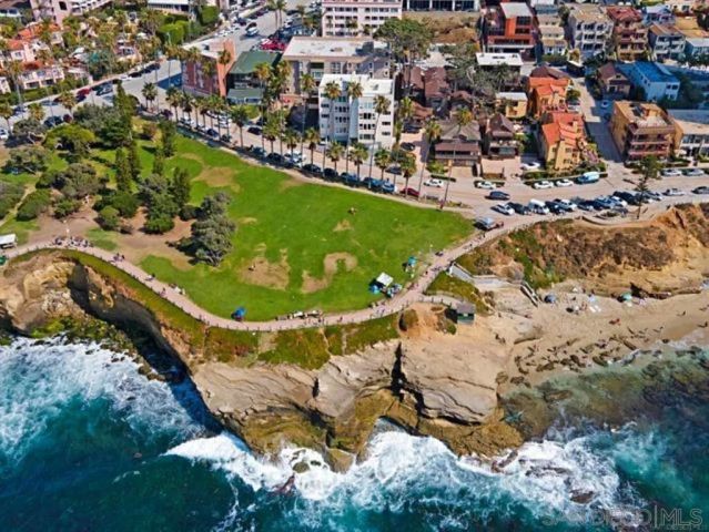 1040 Coast Blvd S 201, La Jolla, CA 92037