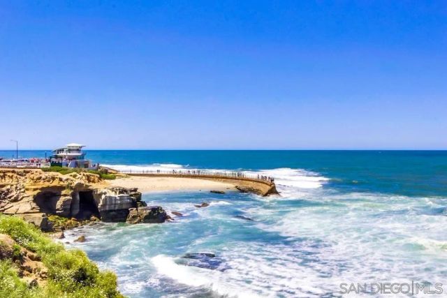 1040 Coast Blvd S 201, La Jolla, CA 92037