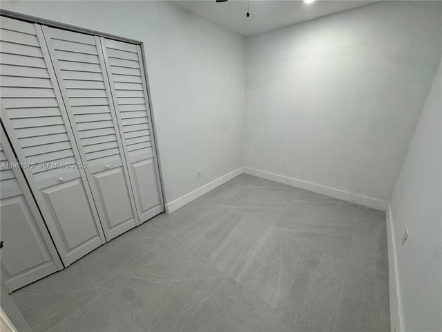 10245 SW 37th Ter, Miami, FL 33165