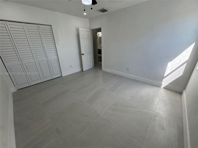 10245 SW 37th Ter, Miami, FL 33165