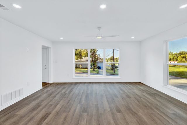 401 E Morton Street, Denison, TX 75021