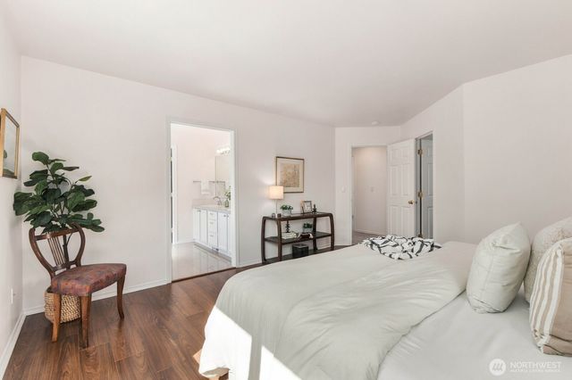 5622 46th Avenue SW, Seattle, WA 98136