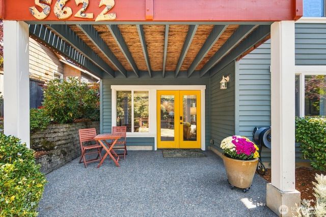 5622 46th Avenue SW, Seattle, WA 98136