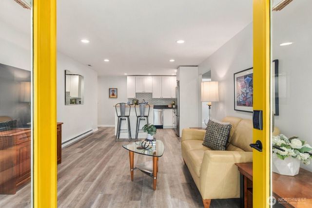 5622 46th Avenue SW, Seattle, WA 98136