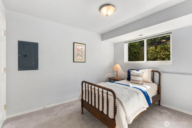 5622 46th Avenue SW, Seattle, WA 98136