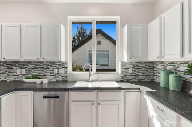 5622 46th Avenue SW, Seattle, WA 98136