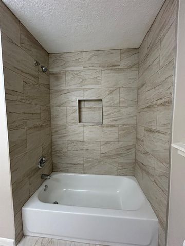 12414 Ledger Lane, Houston, TX 77015