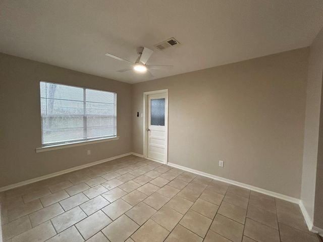 12414 Ledger Lane, Houston, TX 77015