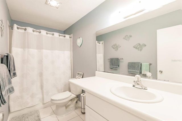 1255 E PEPPERTREE DRIVE 501, Sarasota, FL 34242