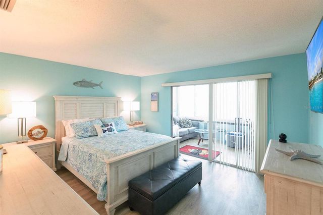 1255 E PEPPERTREE DRIVE 501, Sarasota, FL 34242