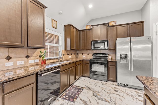 321 Deaton Drive, Fate, TX 75087