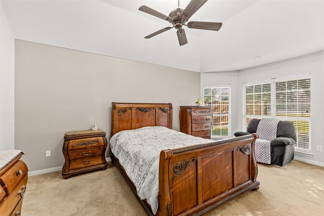 321 Deaton Drive, Fate, TX 75087
