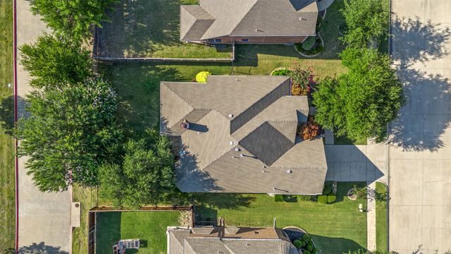 321 Deaton Drive, Fate, TX 75087