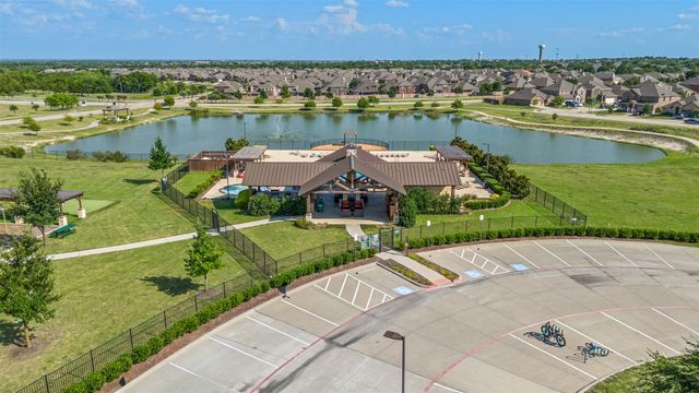321 Deaton Drive, Fate, TX 75087