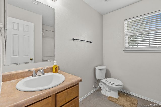 3328 State Highway 173, Hondo, TX 78861