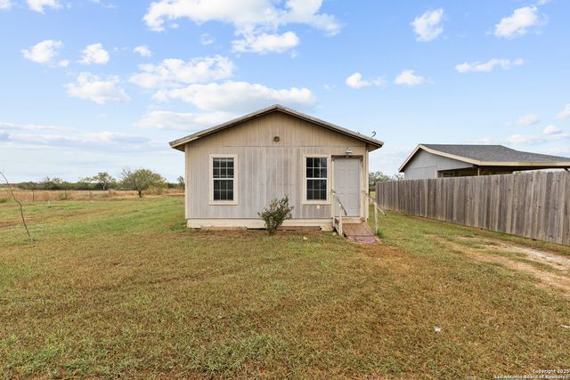 3328 State Highway 173, Hondo, TX 78861