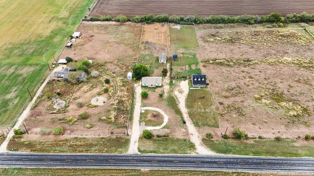 3328 State Highway 173, Hondo, TX 78861