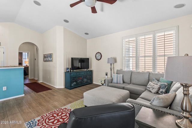 2641 S BAHAMA Drive S, Gilbert, AZ 85295