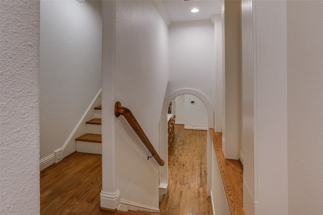 1033 Cedar Hill Avenue, Dallas, TX 75208