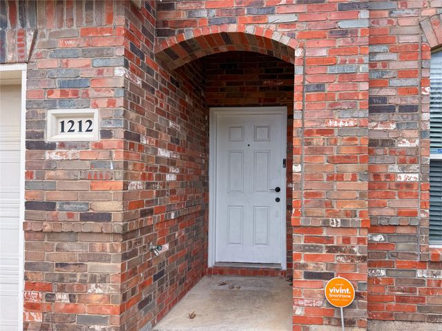 1212 Maple Terrace Drive, Mansfield, TX 76063