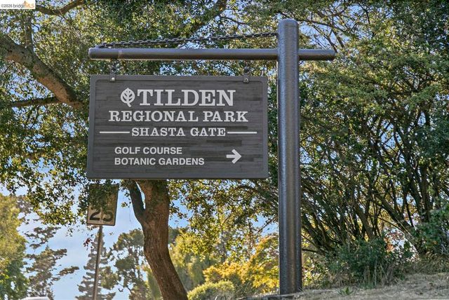 1357 Glendale Ave, Berkeley, CA 94708
