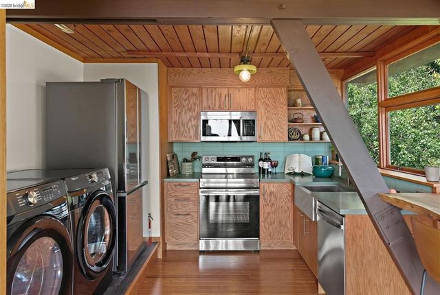 1357 Glendale Ave, Berkeley, CA 94708