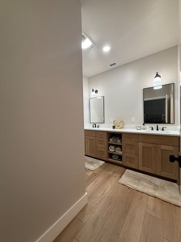 112 Independence Lane, Ingram, TX 78025