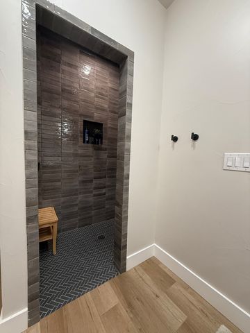 112 Independence Lane, Ingram, TX 78025